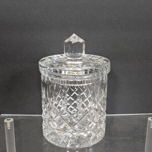 Clear crystal canister with diamond Cut Detail